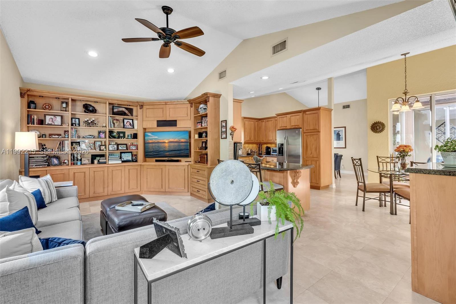 EMBASSY LAKES - Residential