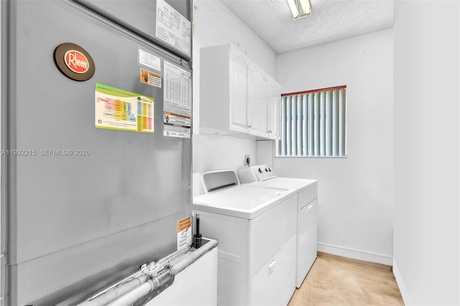 EMBASSY LAKES - Residential