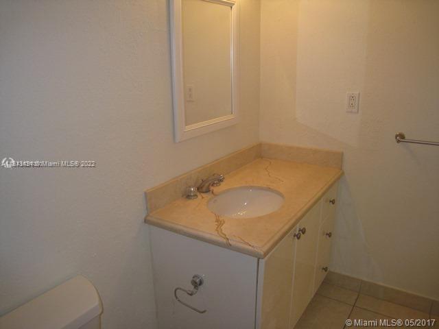 VENETIAN PALMS CONDO - Residential