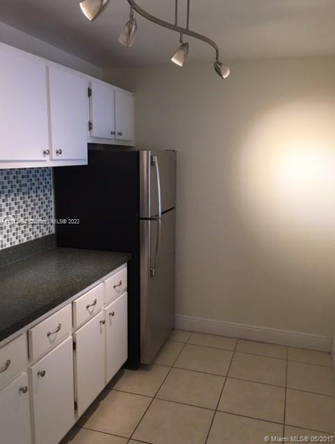 VENETIAN PALMS CONDO - Residential