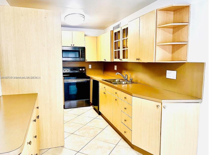 MILLER GARDENS CONDO - Residential Lease