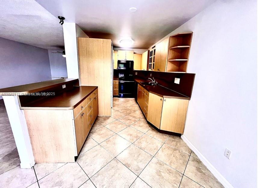 MILLER GARDENS CONDO - Residential Lease