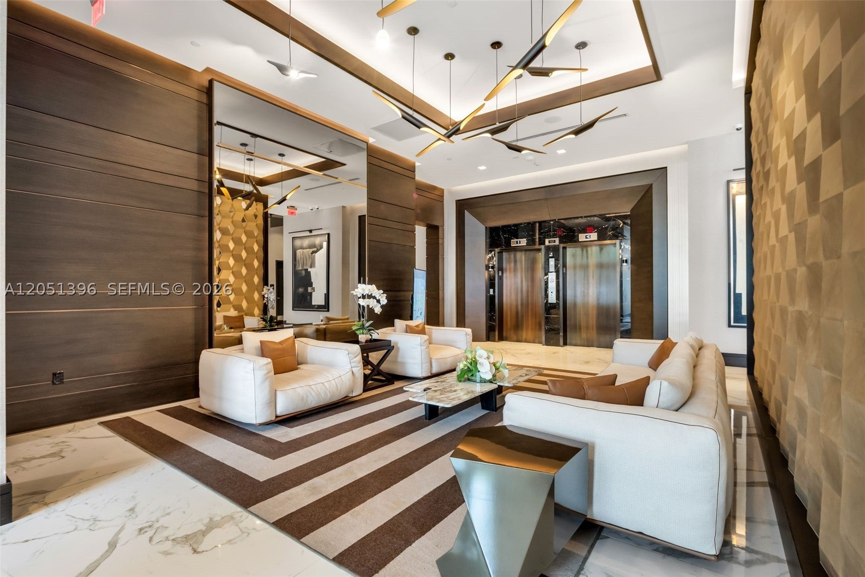 301 Altara Ave 824
