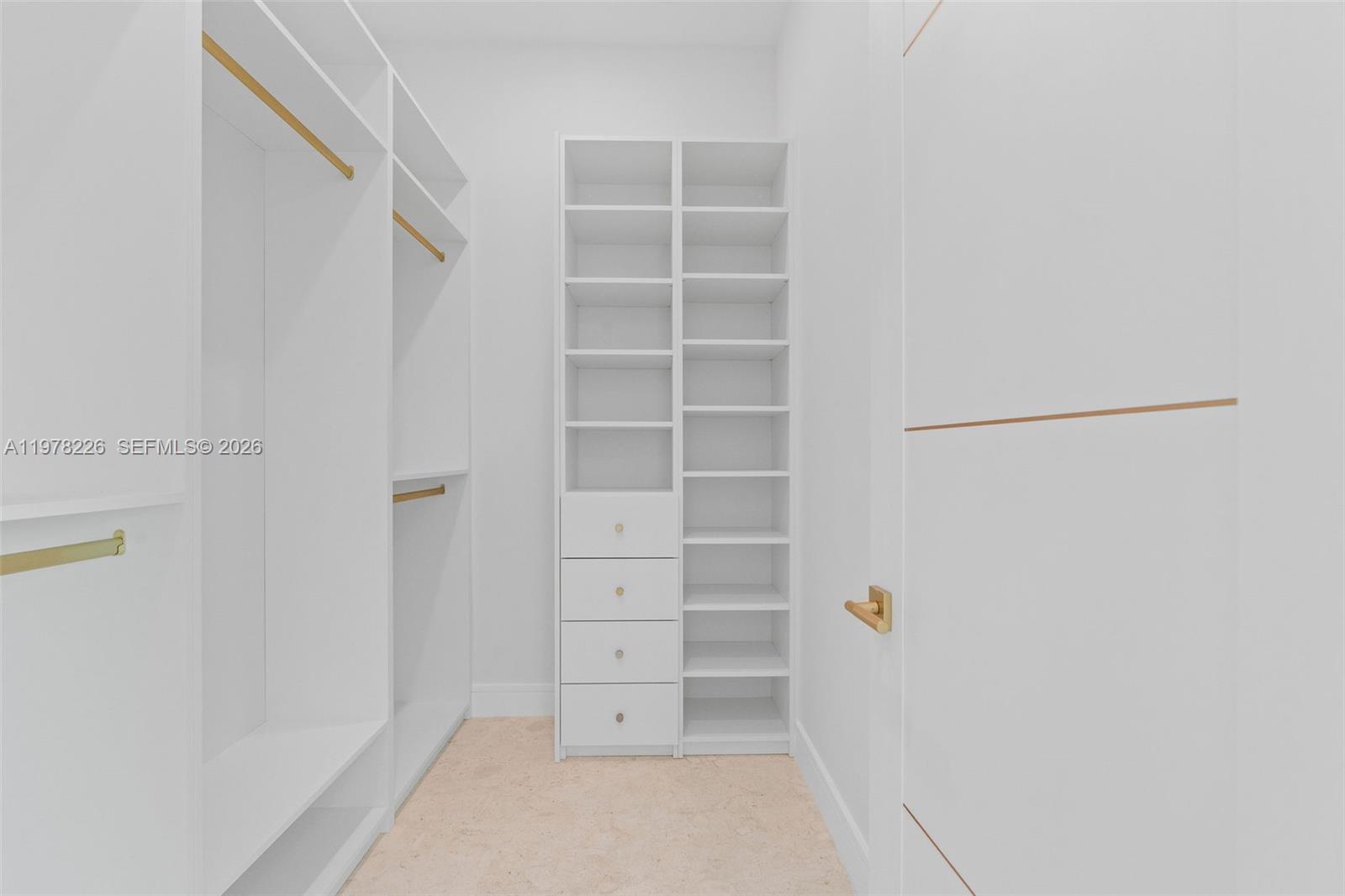 PLANTATION BEACH - Residential