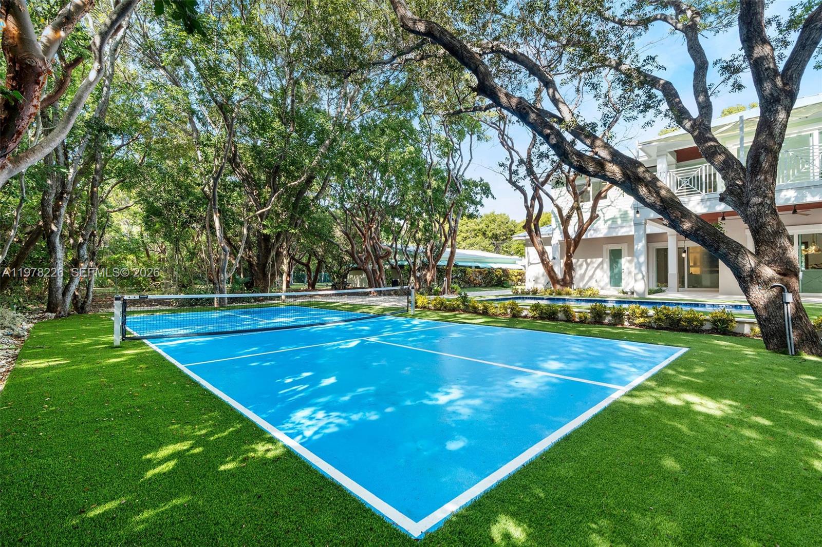 PLANTATION BEACH - Residential