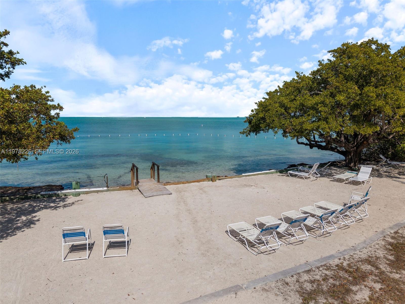 PLANTATION BEACH - Residential