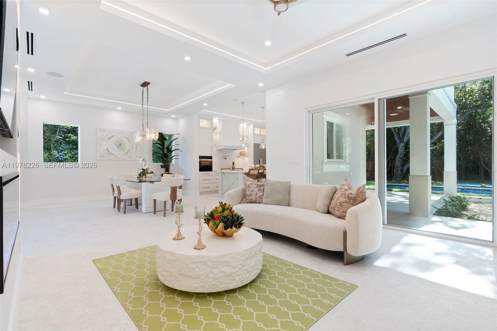 PLANTATION BEACH - Residential