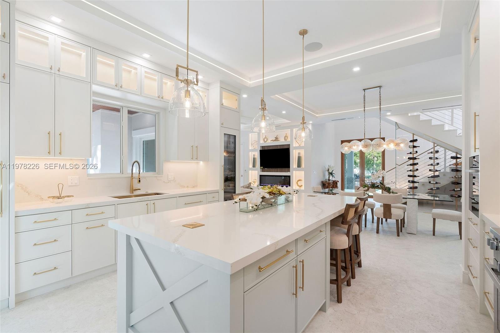 PLANTATION BEACH - Residential