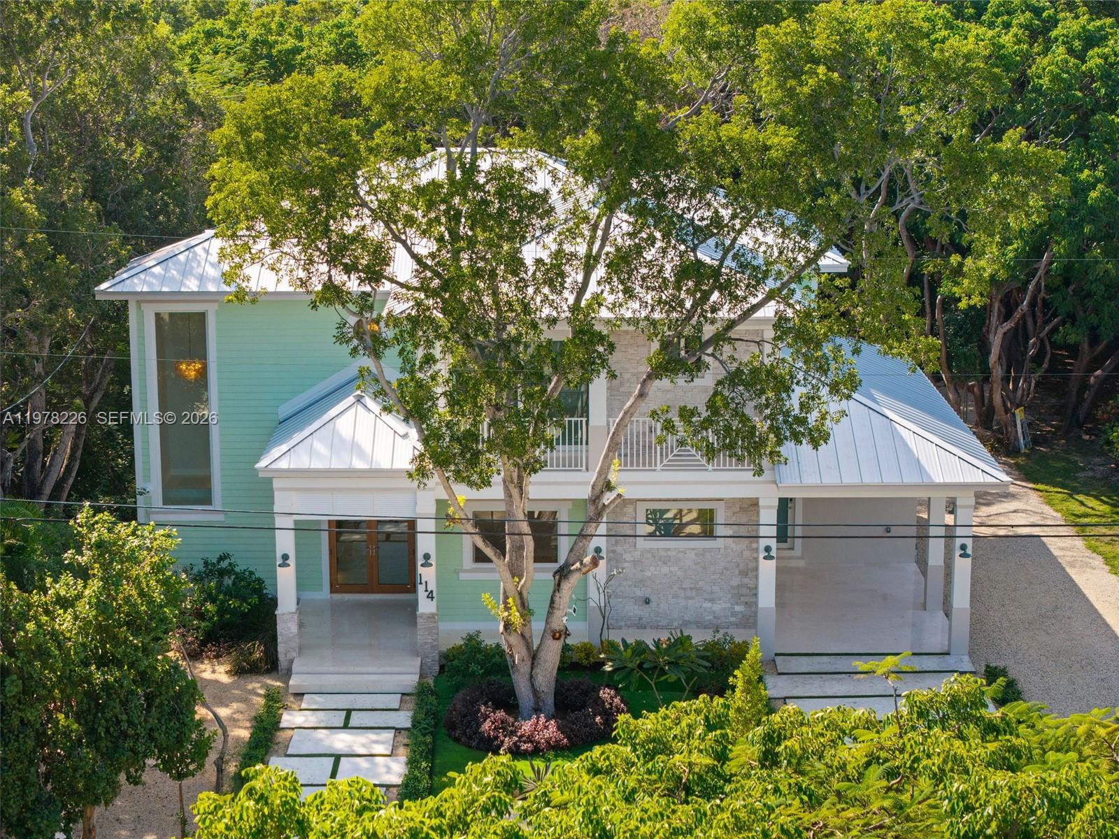 PLANTATION BEACH - Residential