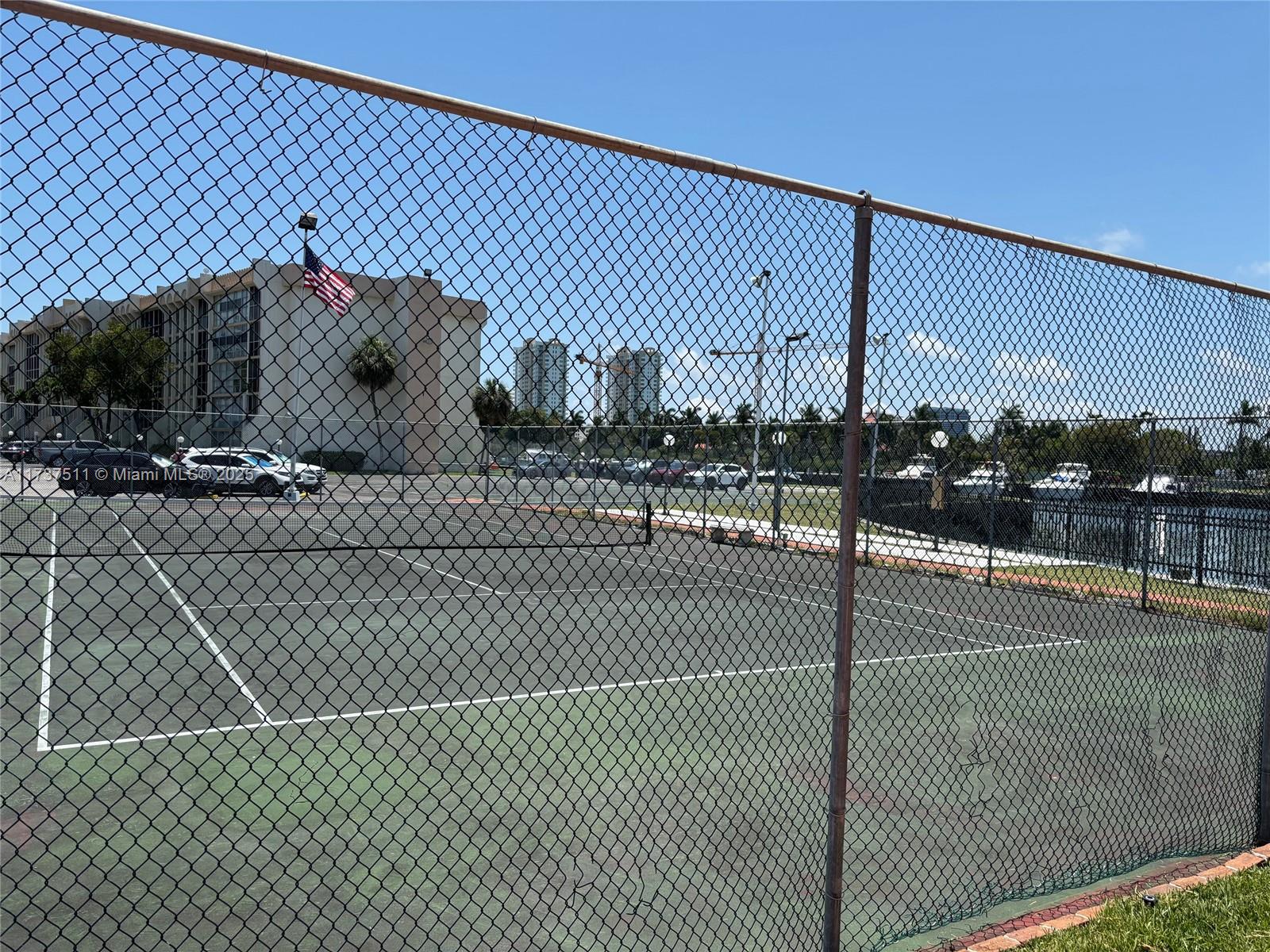 DESOTO PARK CONDO - Residential Lease