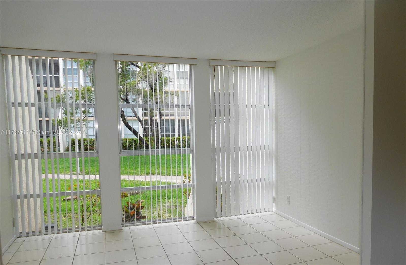 DESOTO PARK CONDO - Residential Lease