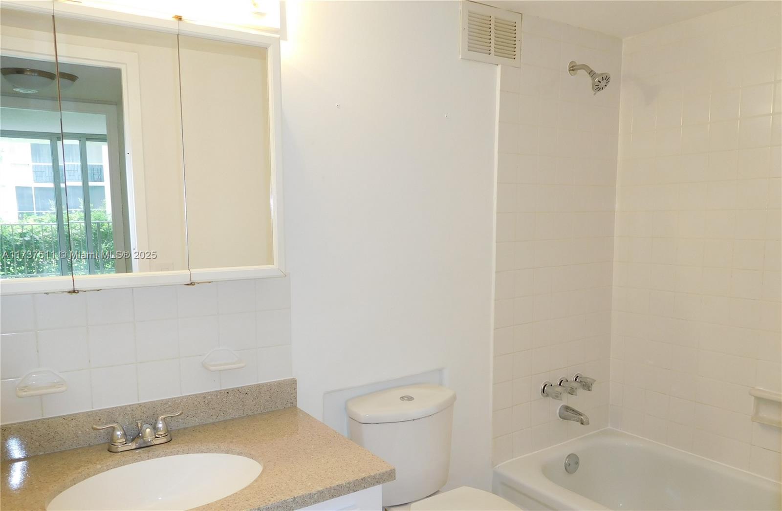 DESOTO PARK CONDO - Residential Lease