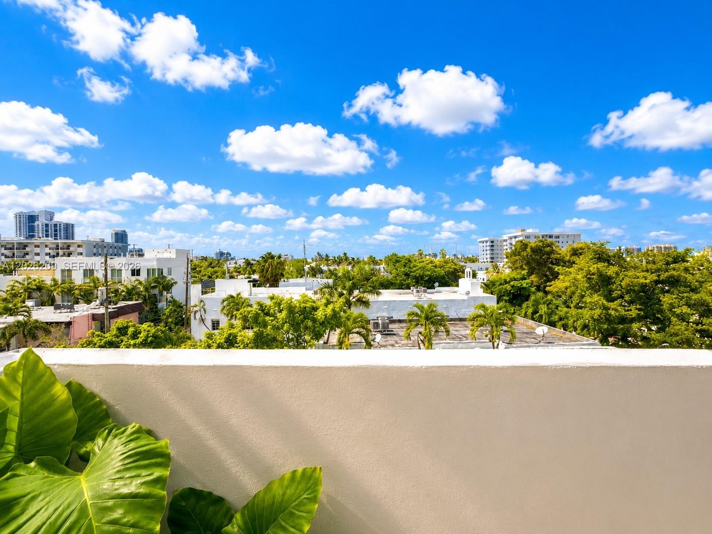 910 JEFFERSON TOWERS COND - Residential
