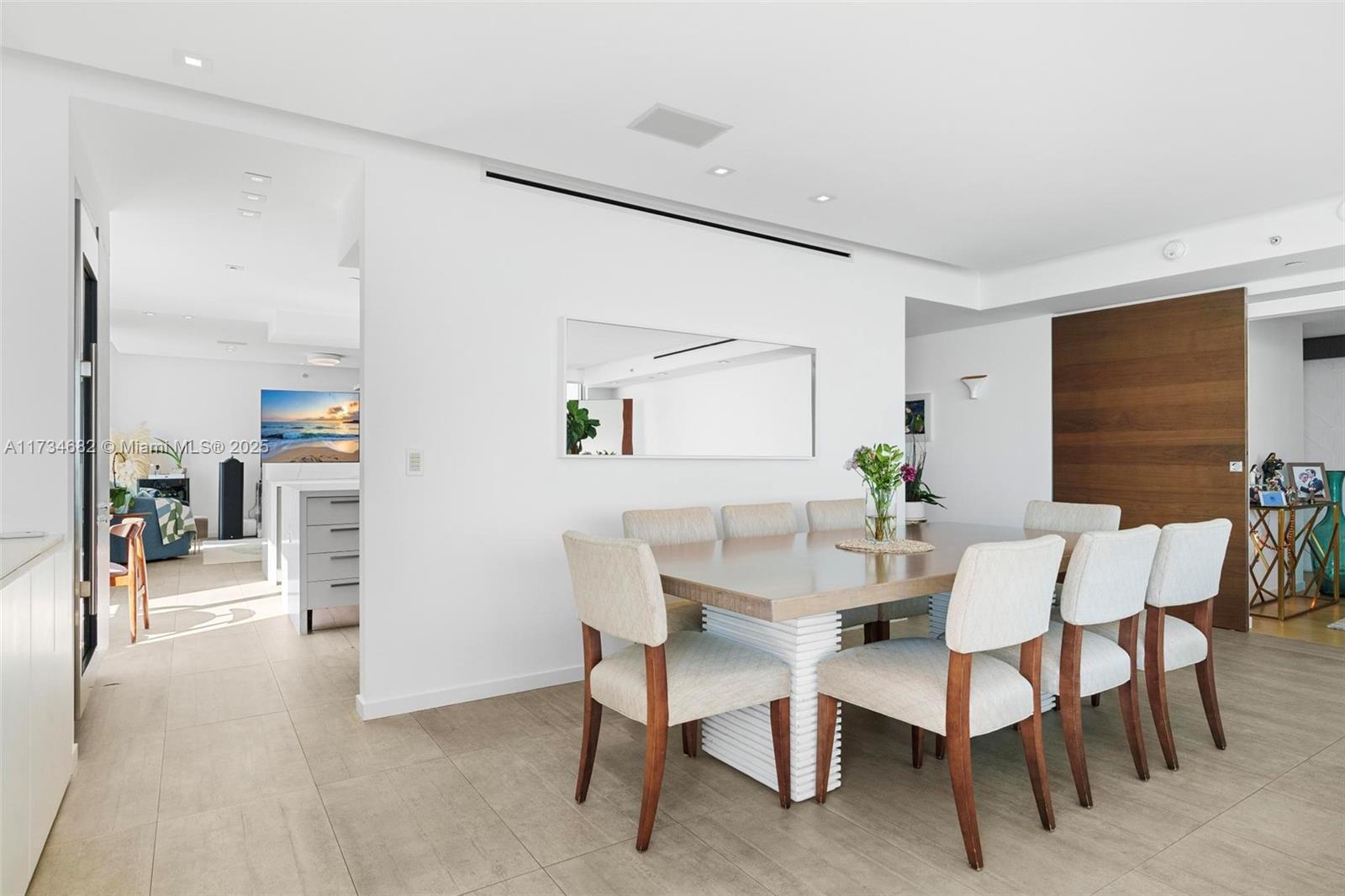 JADE RESIDENCES AT BRICKE - Residential