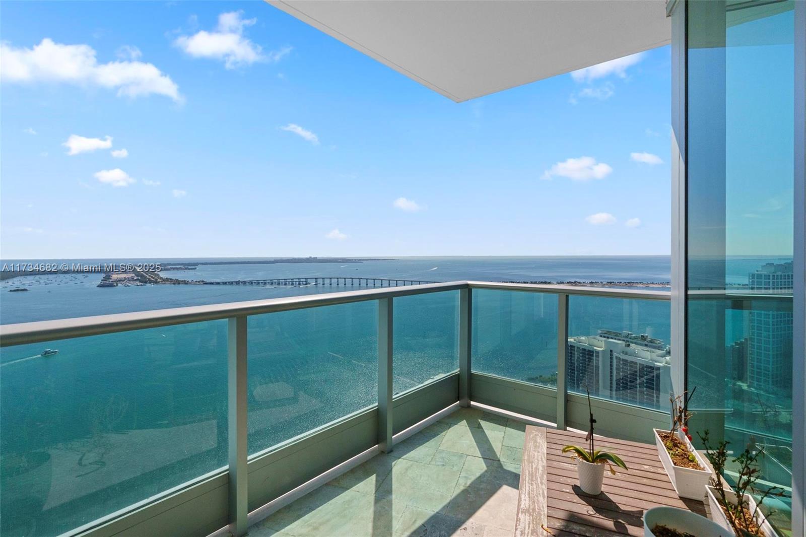 JADE RESIDENCES AT BRICKE - Residential