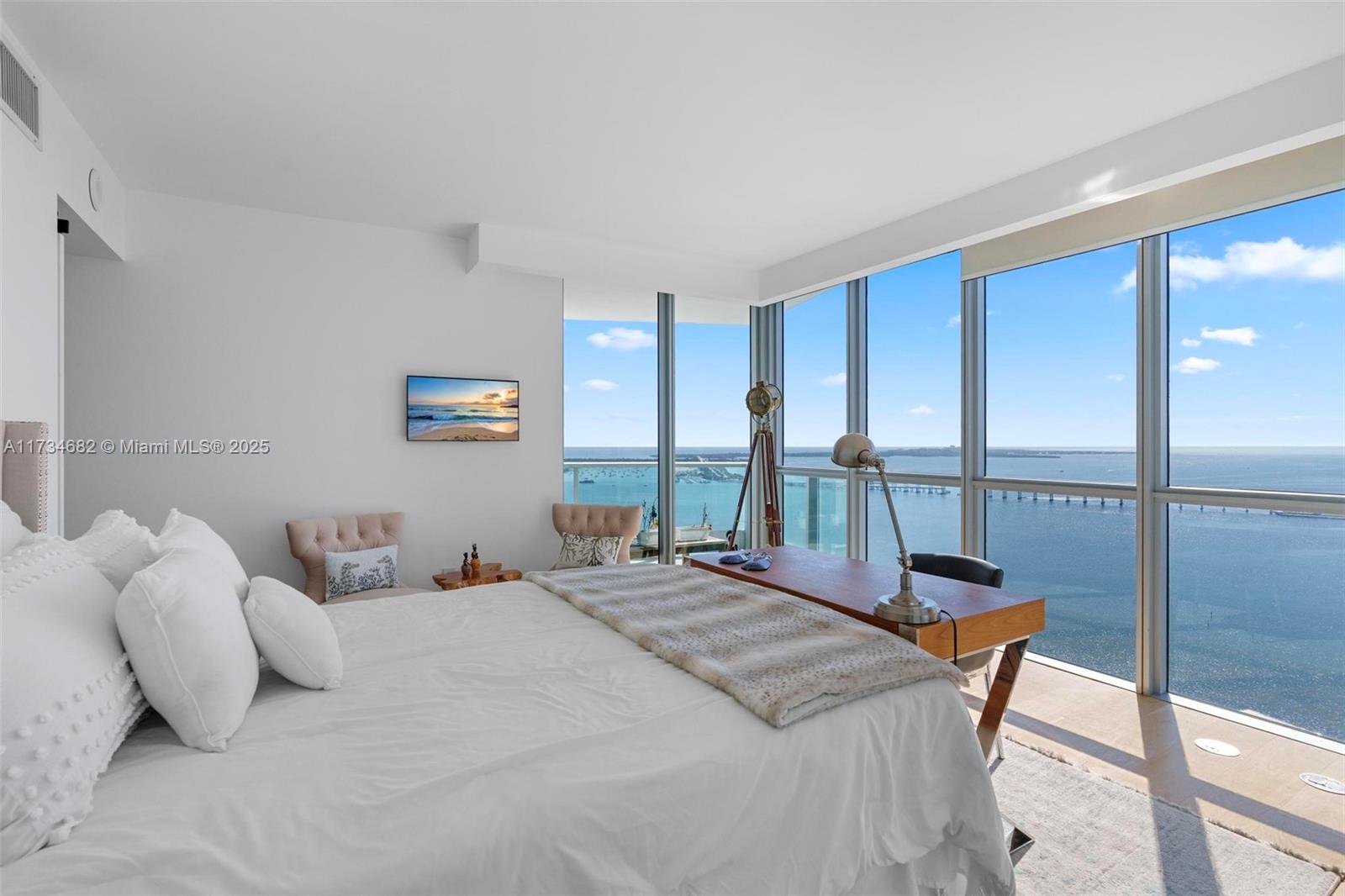 JADE RESIDENCES AT BRICKE - Residential
