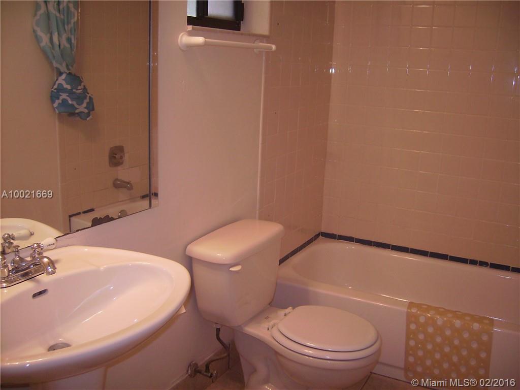 WOODS OF ROLLING HILLS 10 - Residential Lease