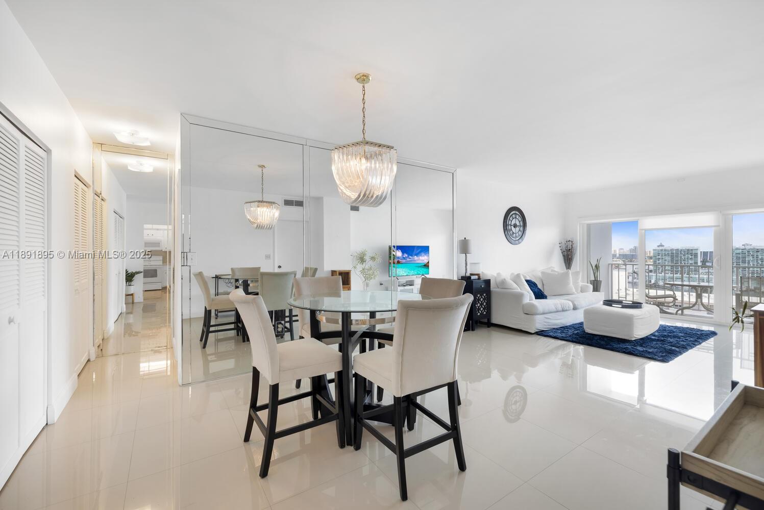 ARLEN HOUSE WEST CONDO - Residential