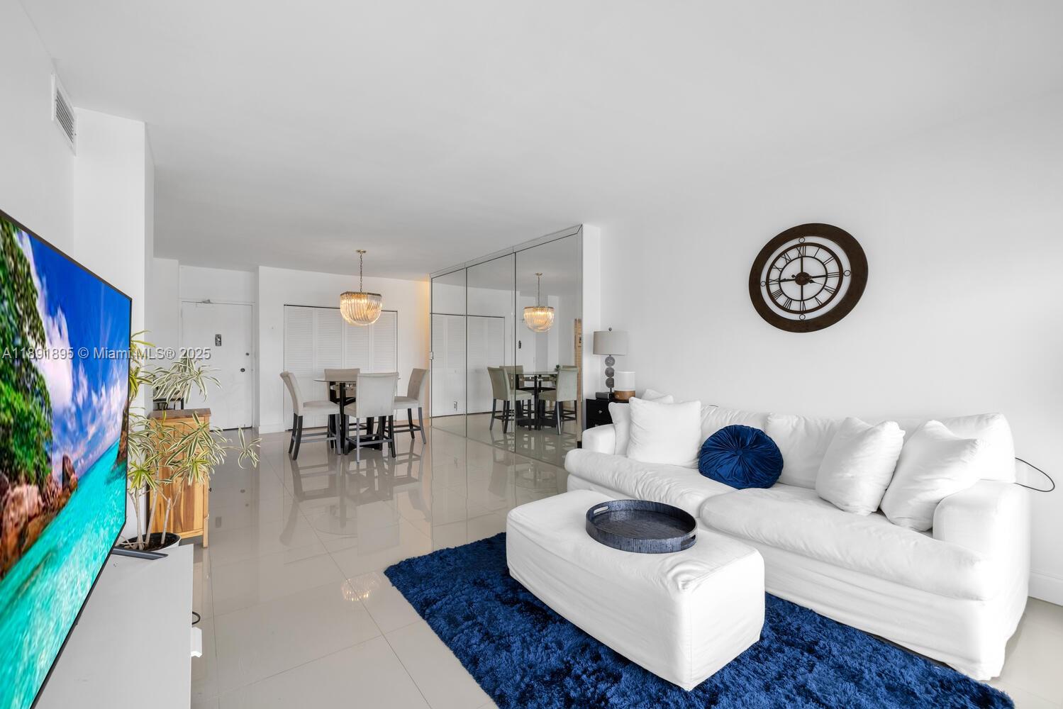 ARLEN HOUSE WEST CONDO - Residential