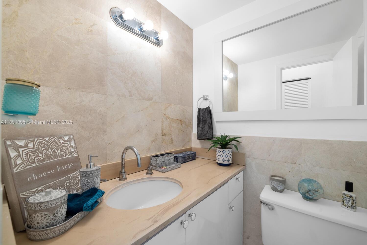 ARLEN HOUSE WEST CONDO - Residential
