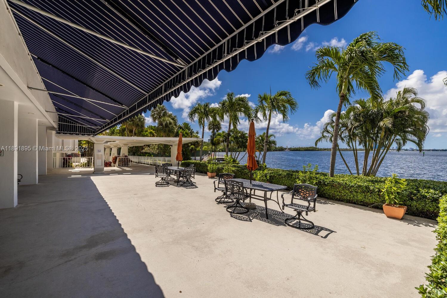ARLEN HOUSE WEST CONDO - Residential