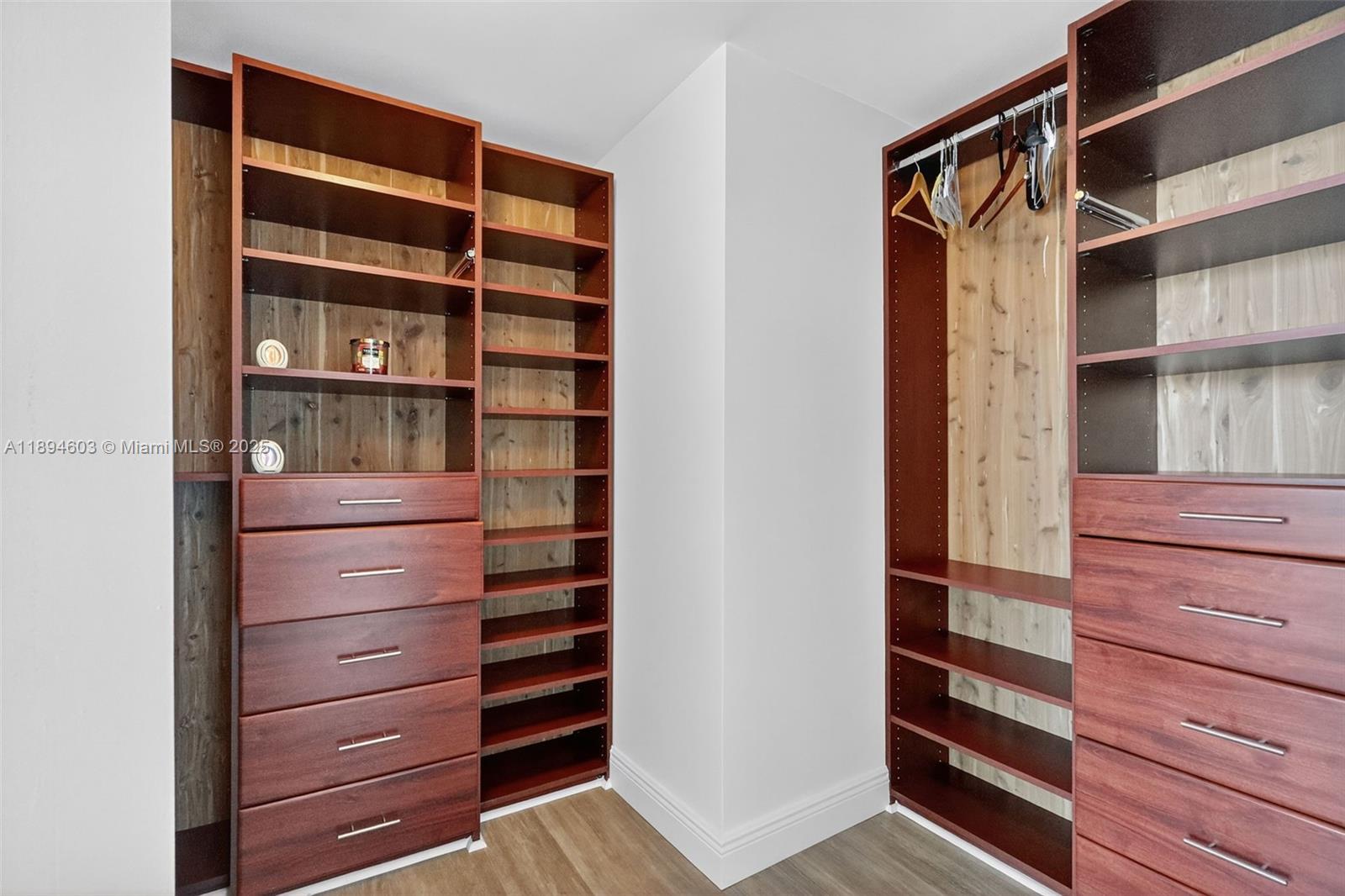 ROADS AT 21ST CONDO - Residential Lease