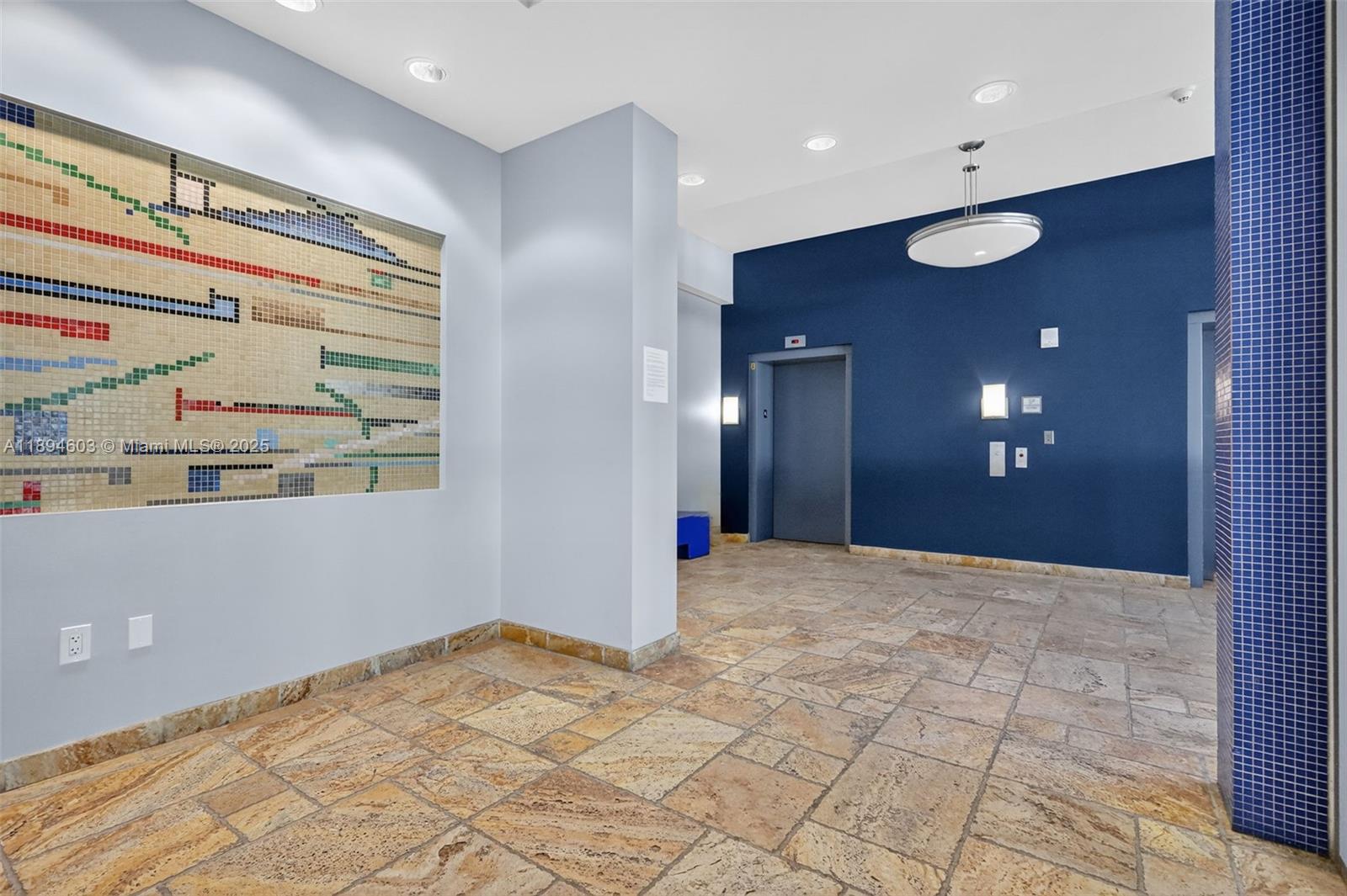 ROADS AT 21ST CONDO - Residential Lease