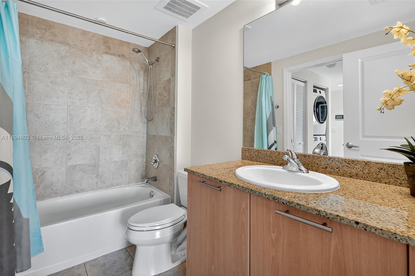 ROADS AT 21ST CONDO - Residential Lease