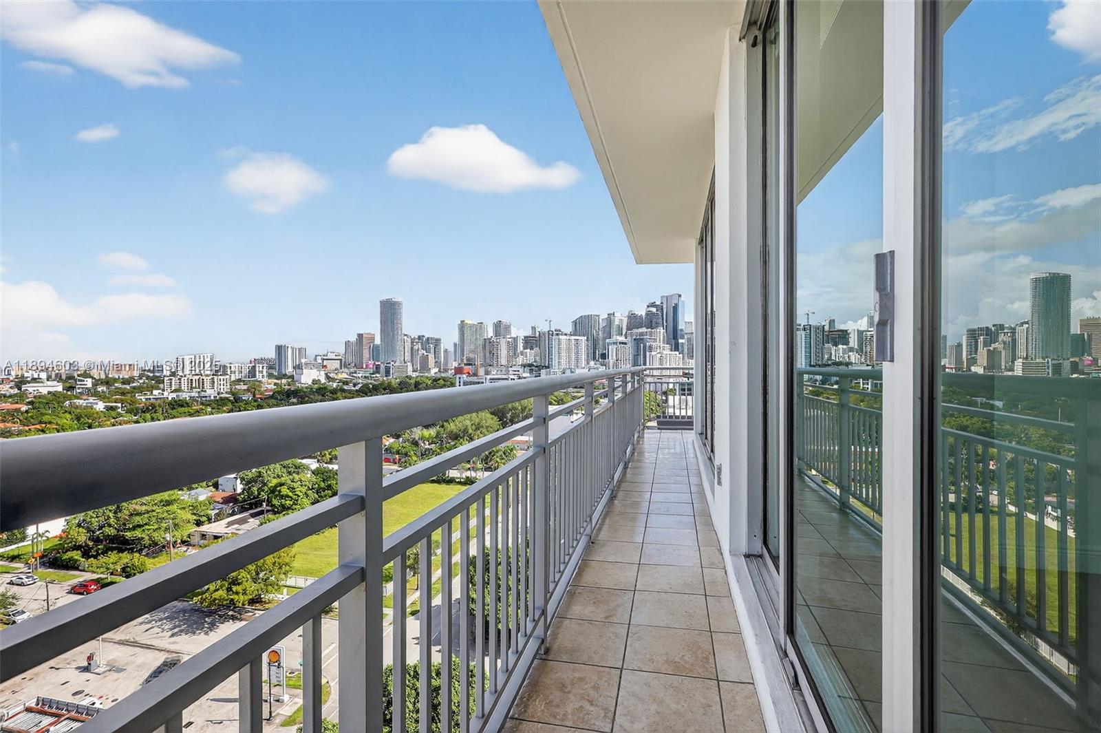 ROADS AT 21ST CONDO - Residential Lease