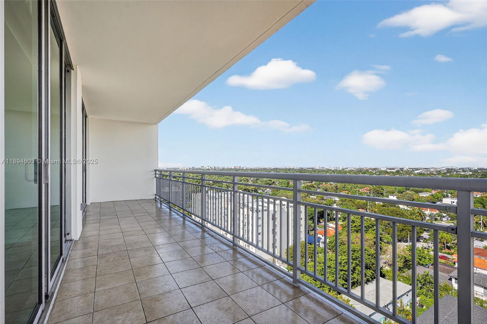 ROADS AT 21ST CONDO - Residential Lease