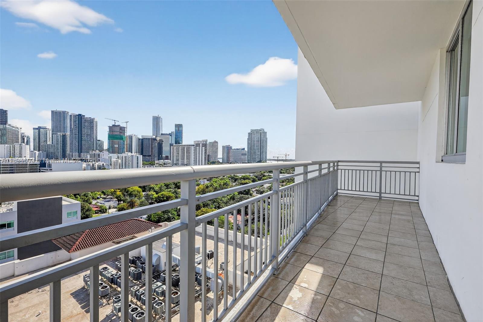 ROADS AT 21ST CONDO - Residential Lease
