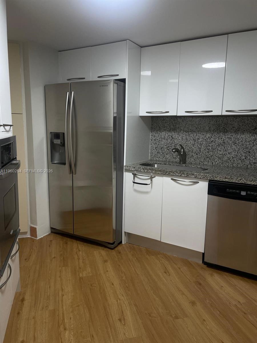 THE FOUR AMBASSADORS CONDO - Residential