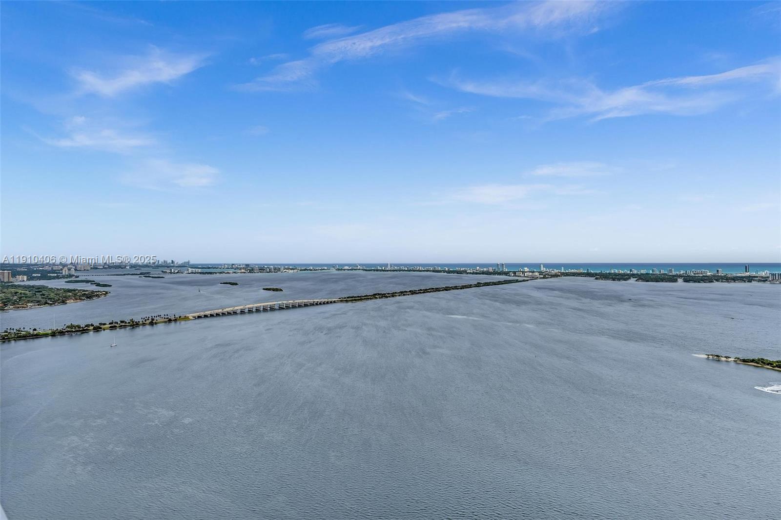 ARIA RESERVE SOUTH CONDO - Residential Lease