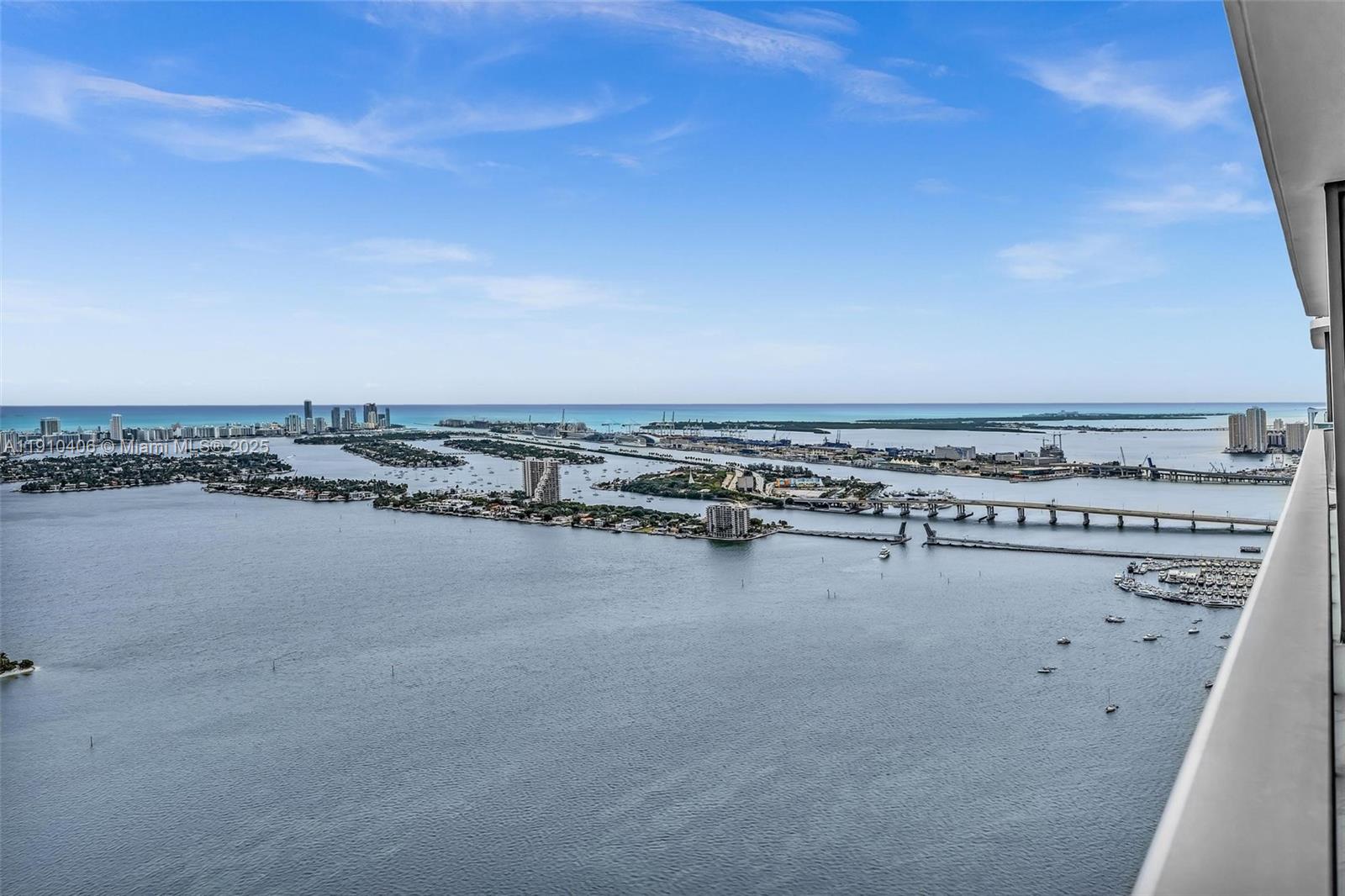 ARIA RESERVE SOUTH CONDO - Residential Lease