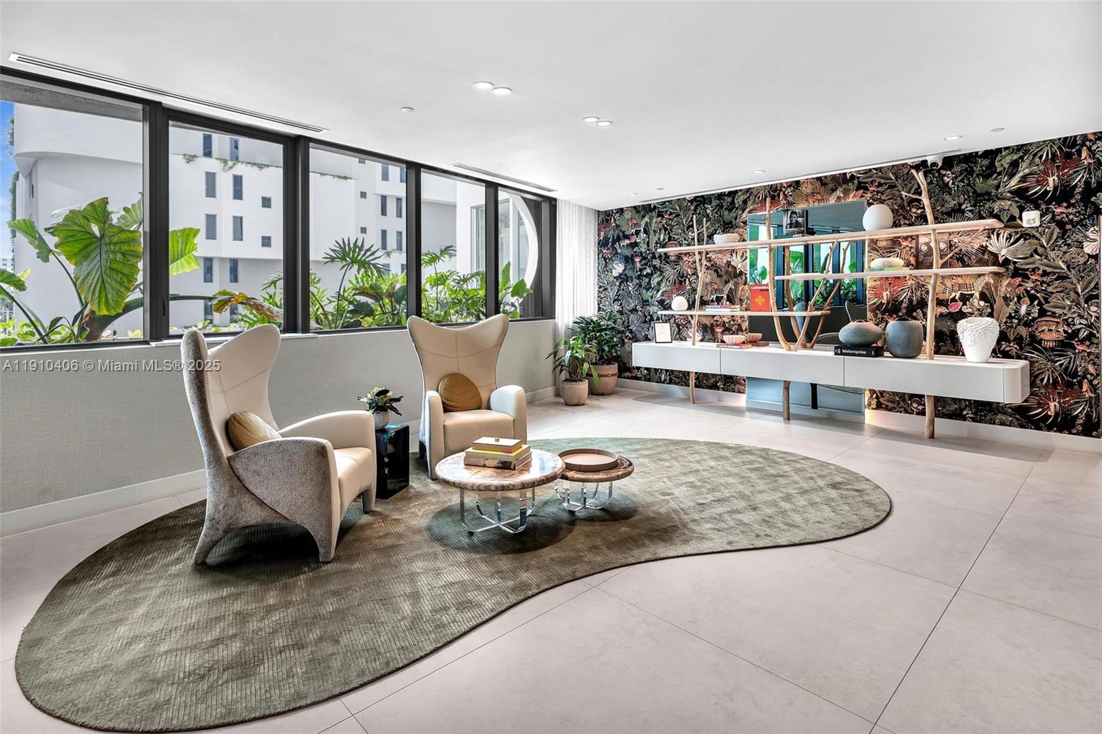 ARIA RESERVE SOUTH CONDO - Residential Lease