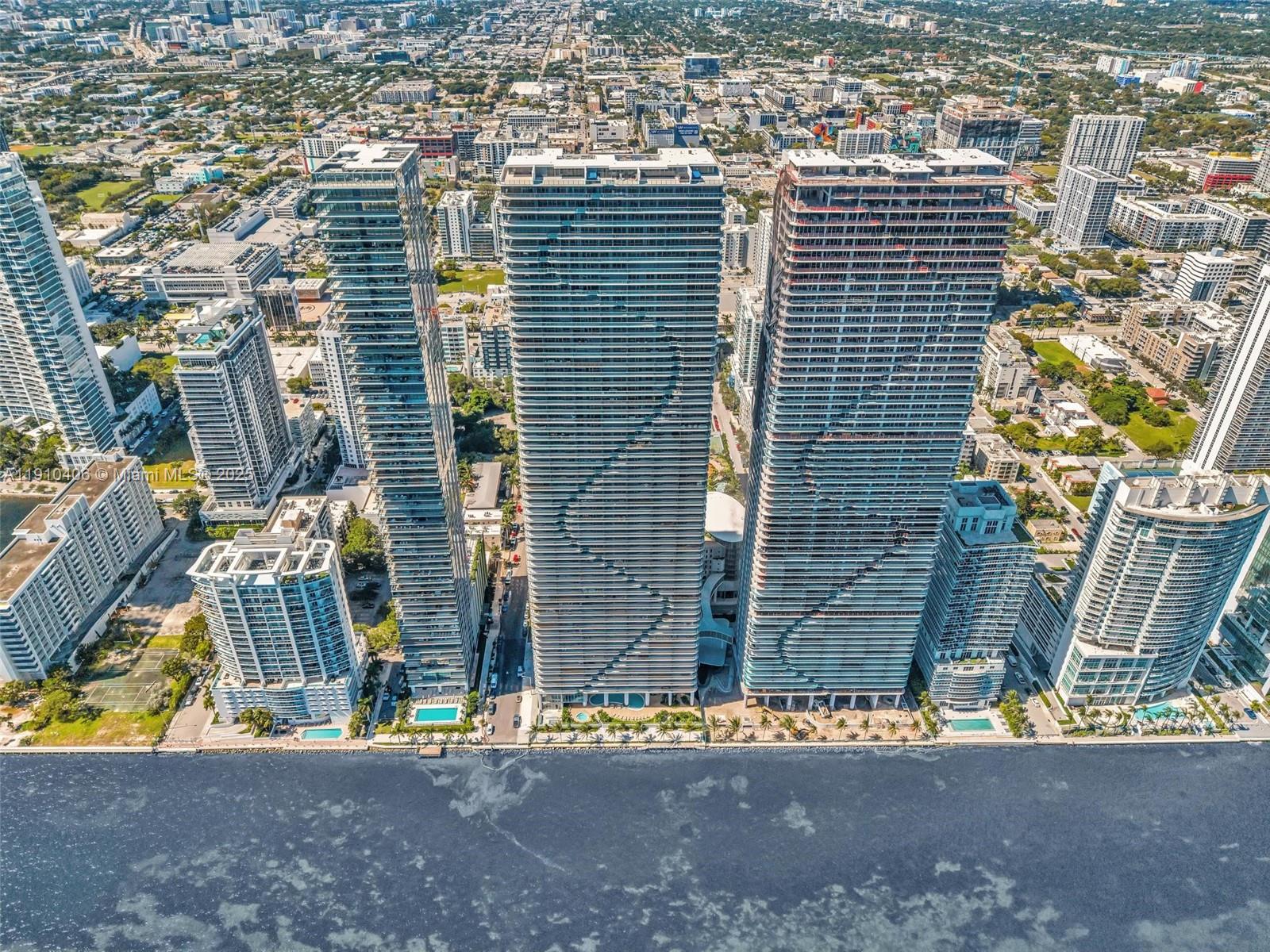 ARIA RESERVE SOUTH CONDO - Residential Lease