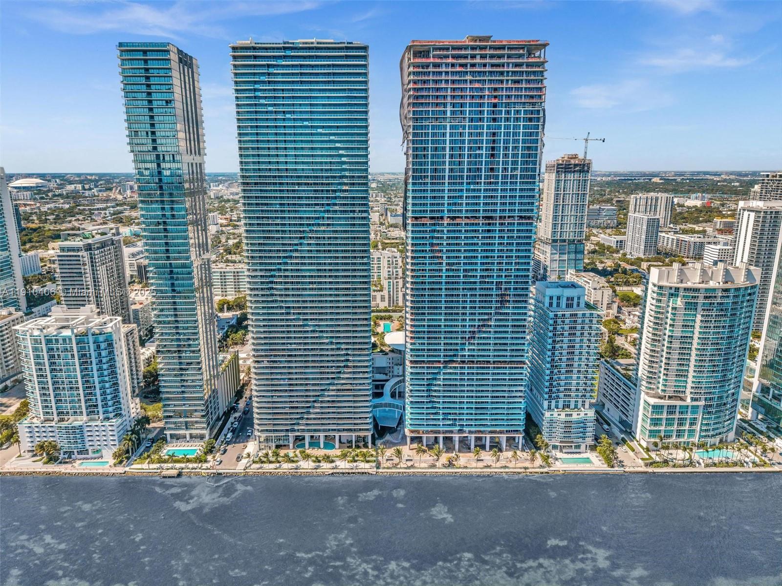 ARIA RESERVE SOUTH CONDO - Residential Lease