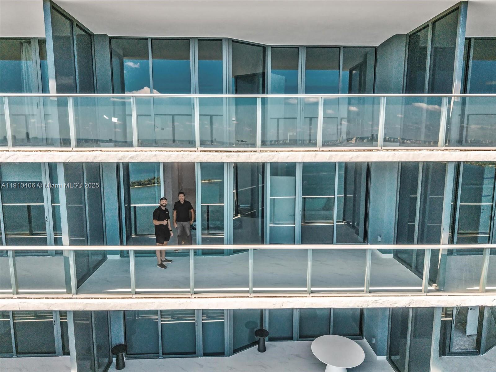 ARIA RESERVE SOUTH CONDO - Residential Lease