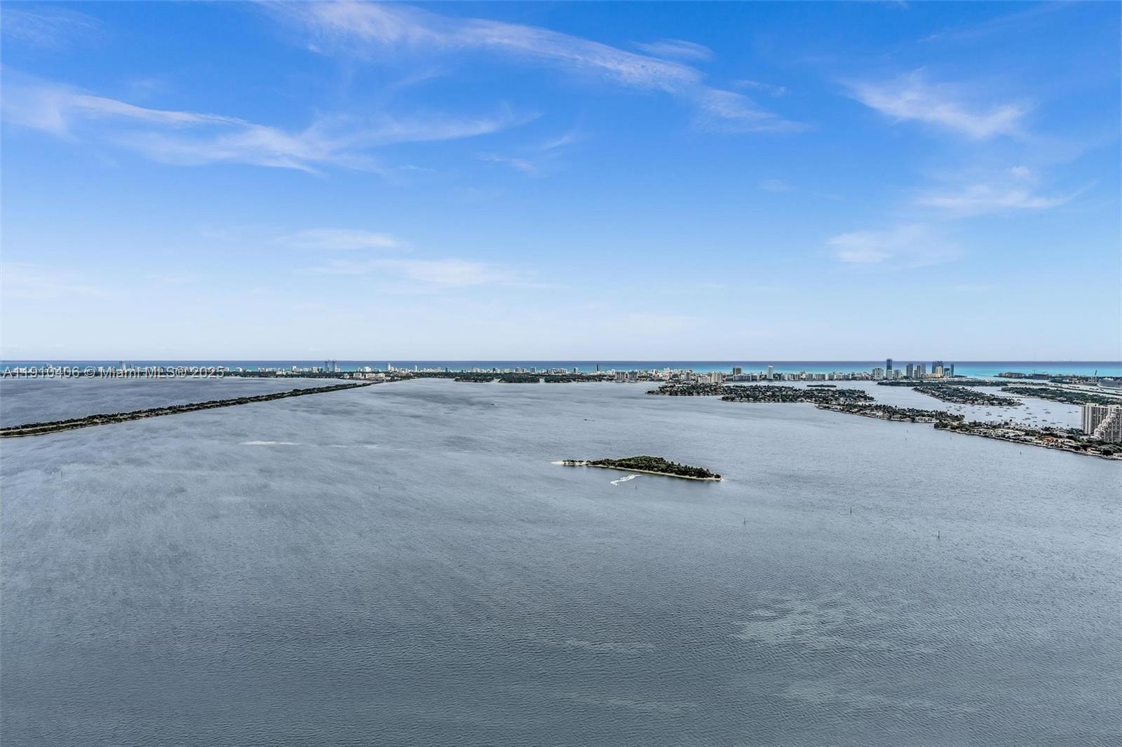 ARIA RESERVE SOUTH CONDO - Residential Lease