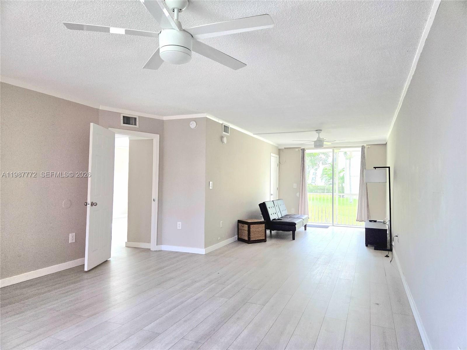 JADE WINDS GRP EASTER LIL - Residential