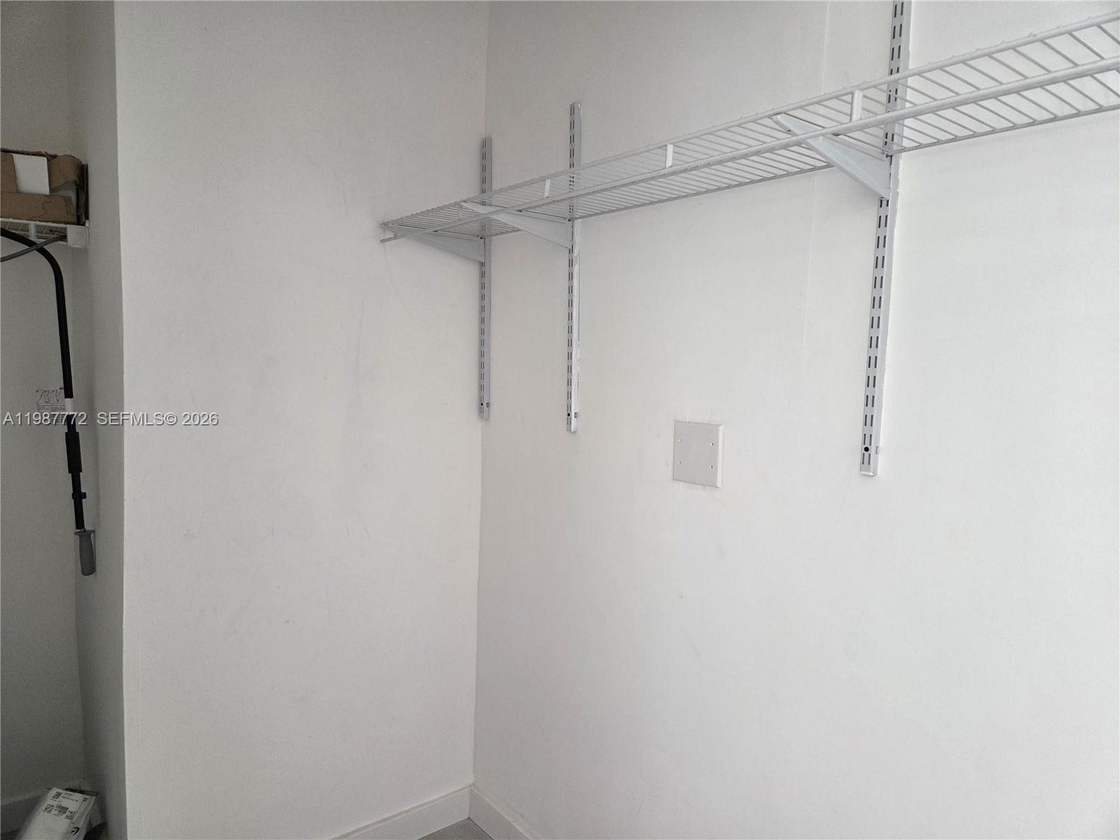 JADE WINDS GRP EASTER LIL - Residential