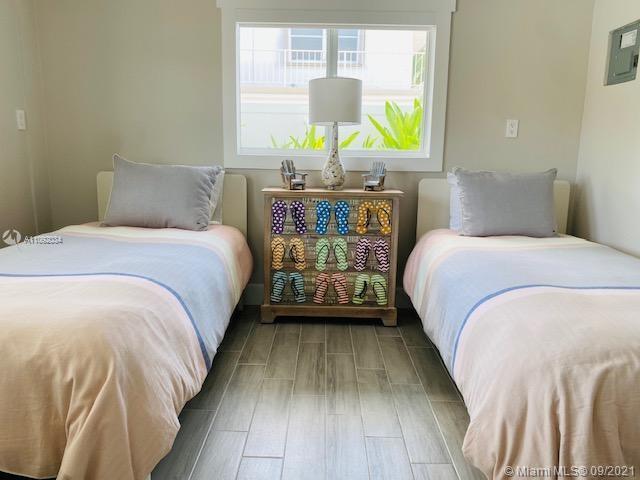 PORT LARGO - Residential Lease