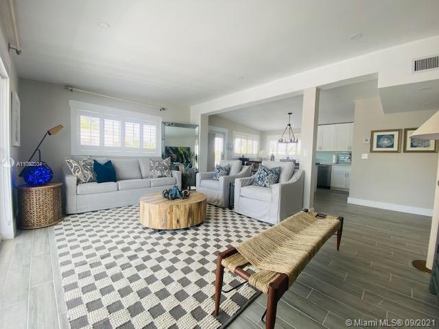 PORT LARGO - Residential Lease