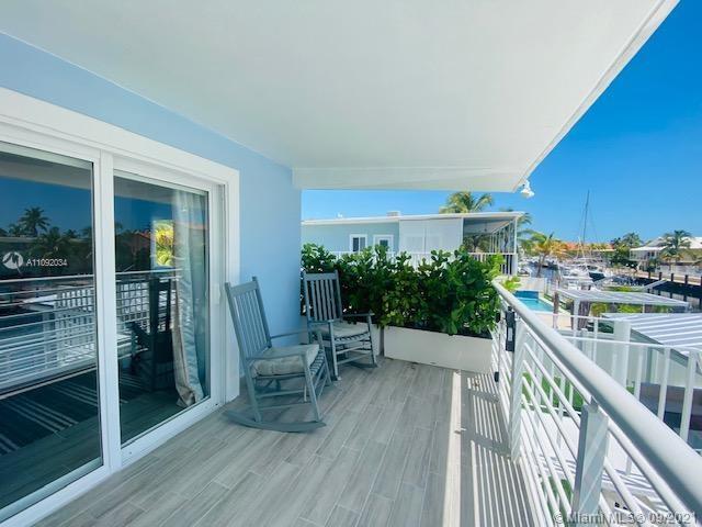 PORT LARGO - Residential Lease