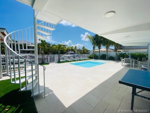 PORT LARGO - Residential Lease