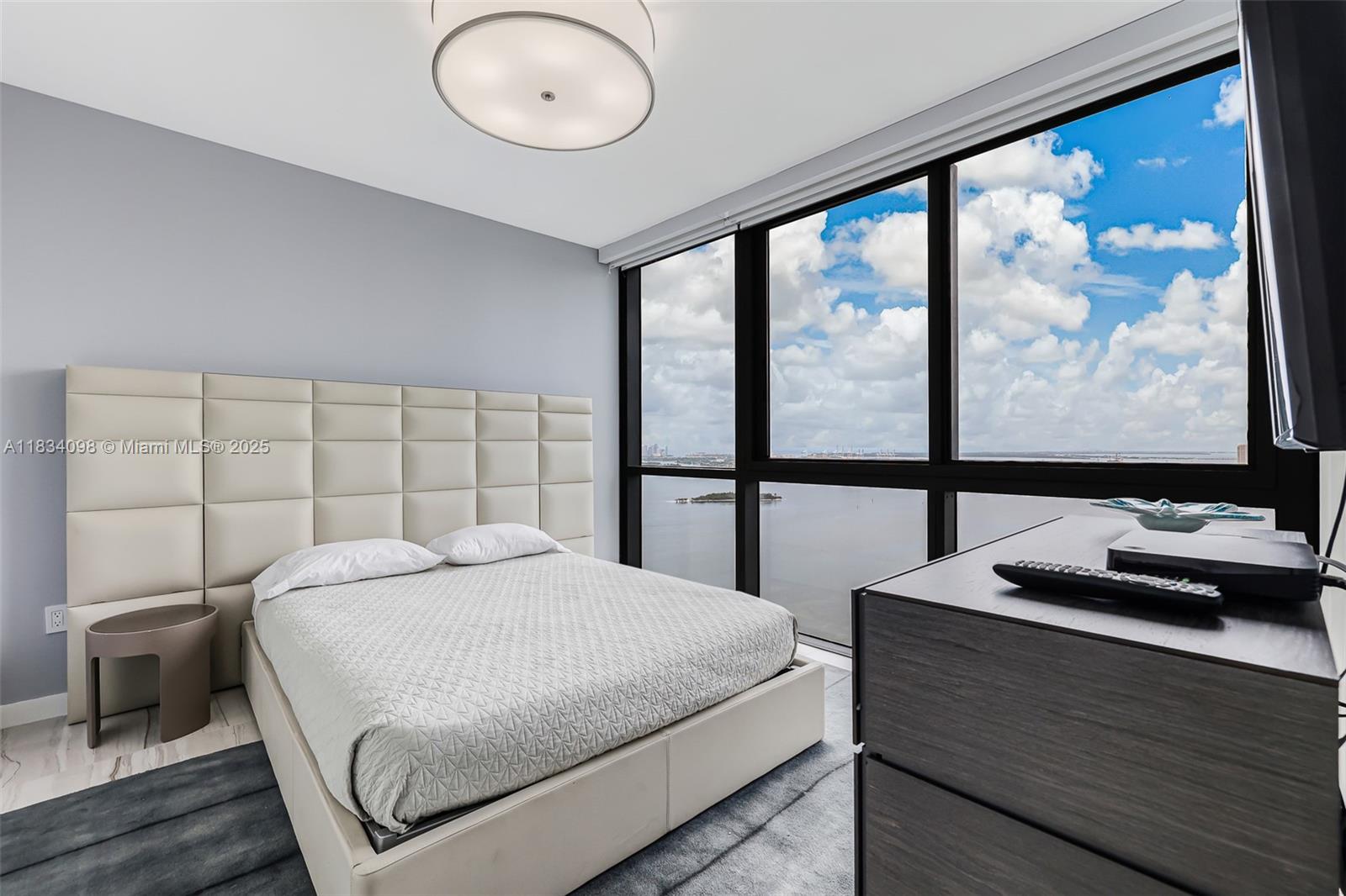 ONE PARAISO CONDO - Residential Lease