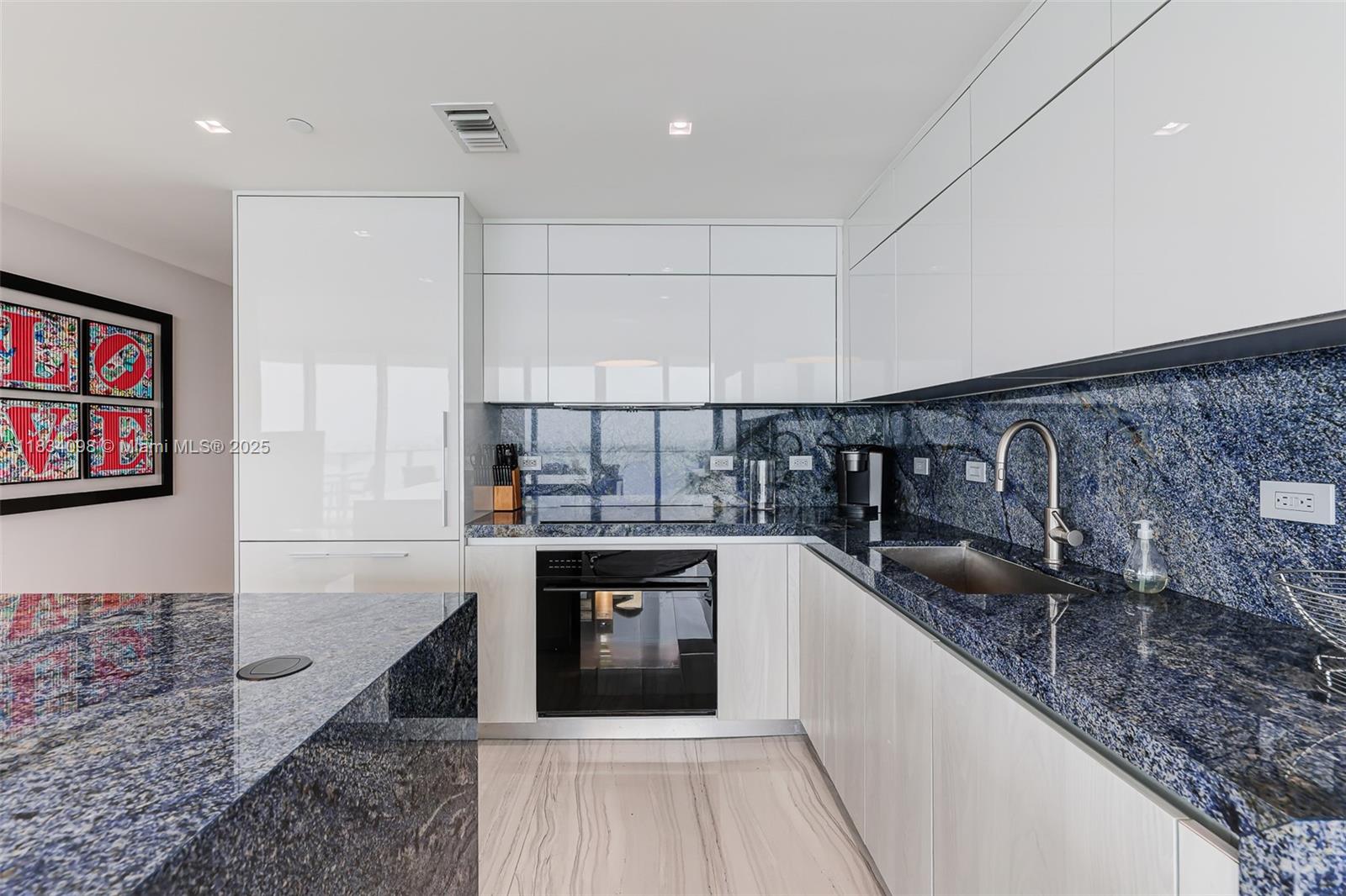 ONE PARAISO CONDO - Residential Lease