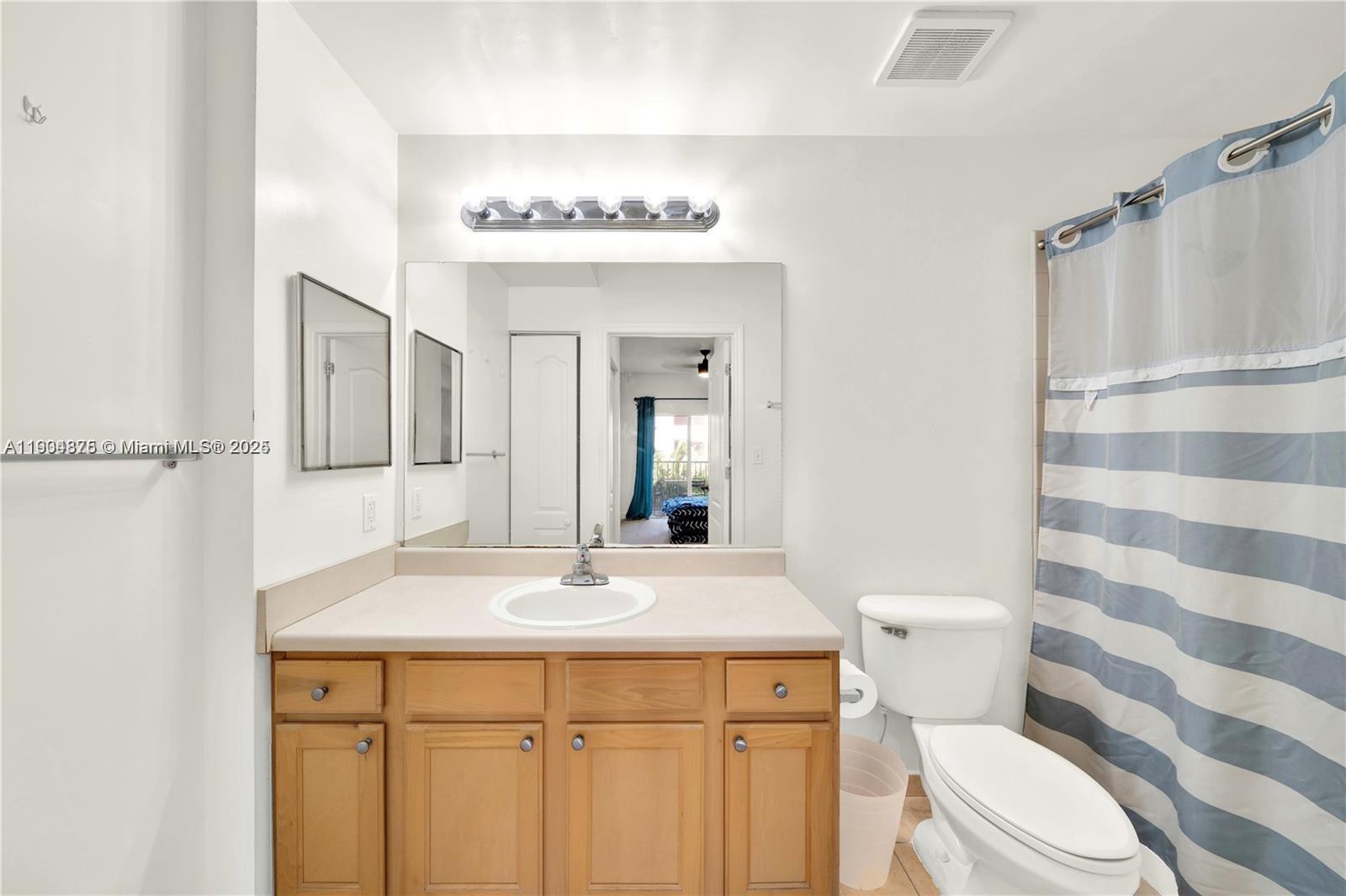 VALENCIA CONDO - Residential