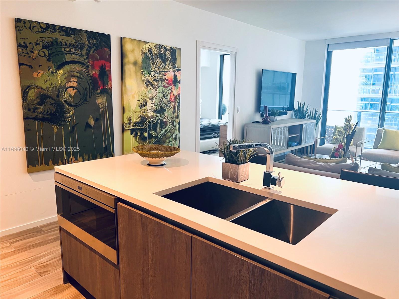 801 SMA RESIDENCES CONDO - Residential Lease