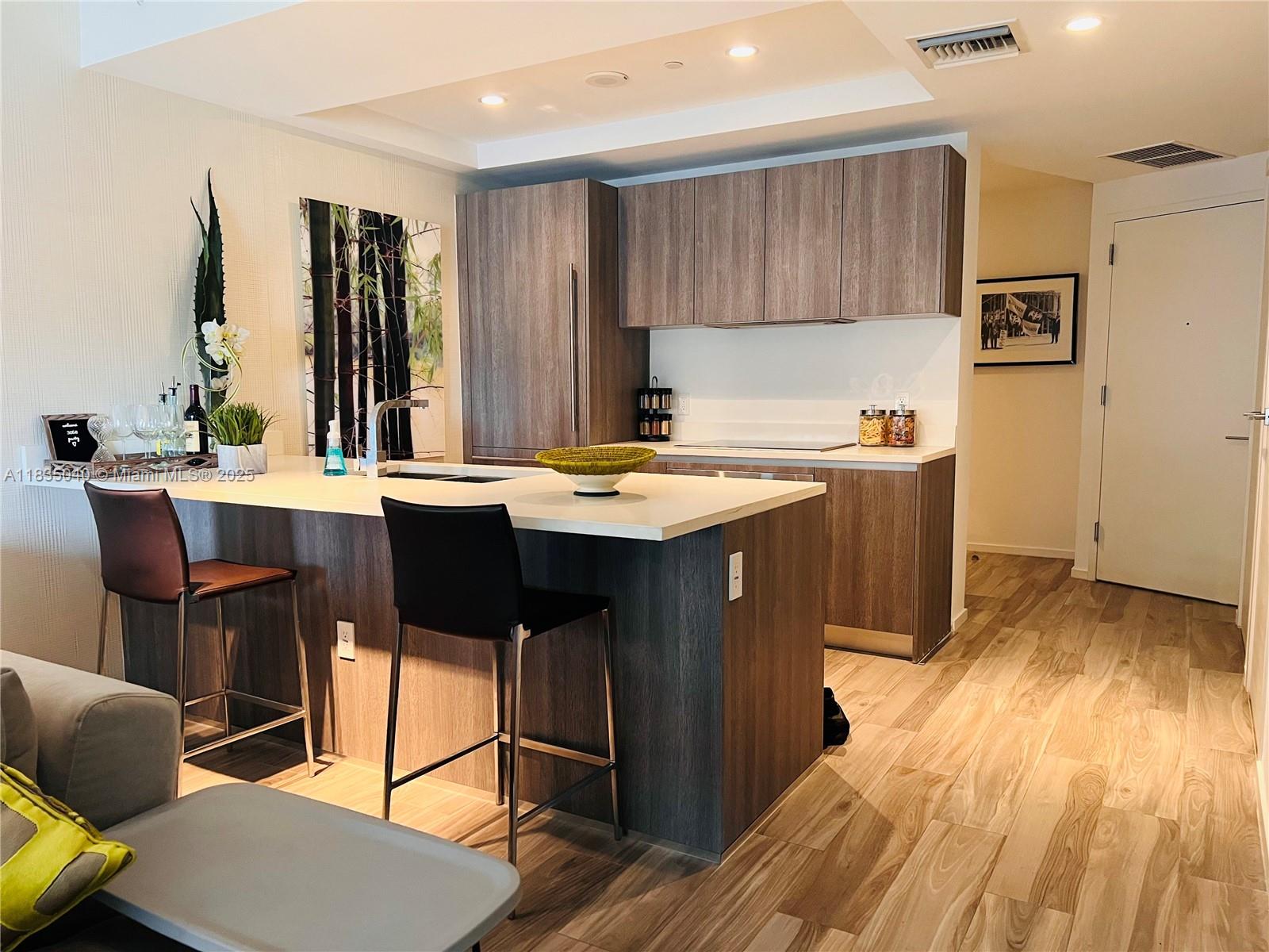 801 SMA RESIDENCES CONDO - Residential Lease